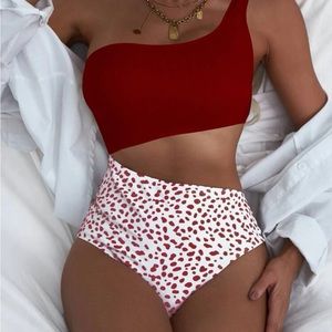 SHEIN Cut-out One Shoulder One Piece Swimsuit